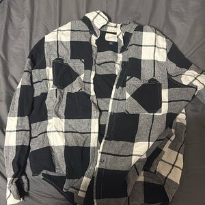 Xl, black, and white and gray flannel